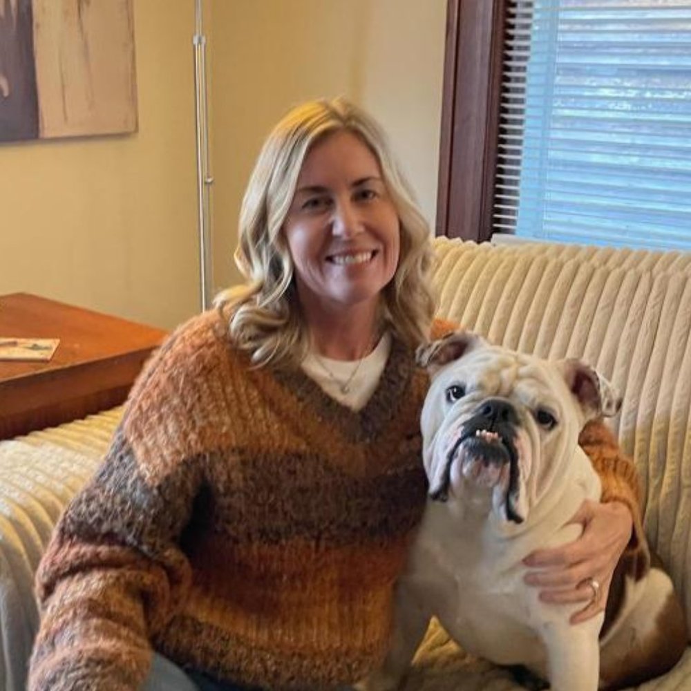 Meet your Posher, Laura